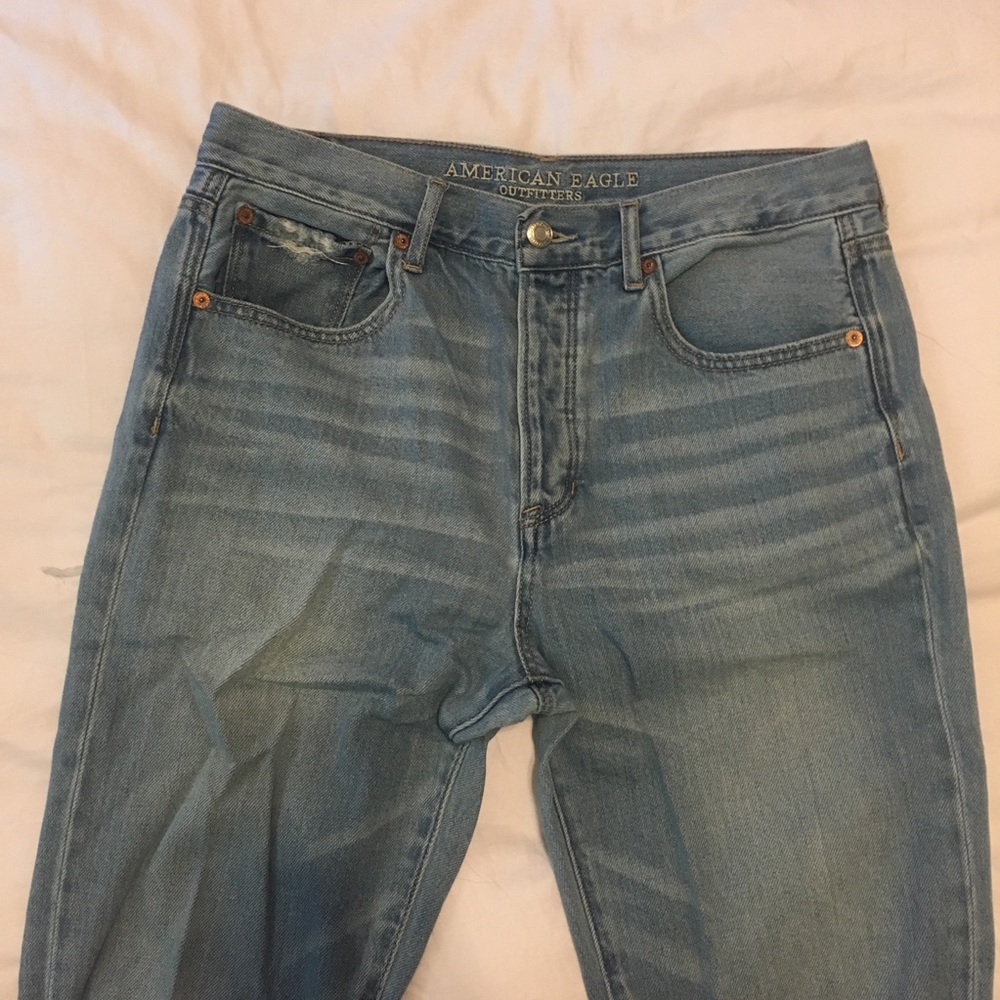 AEO High Rise Girlfriend Jeans